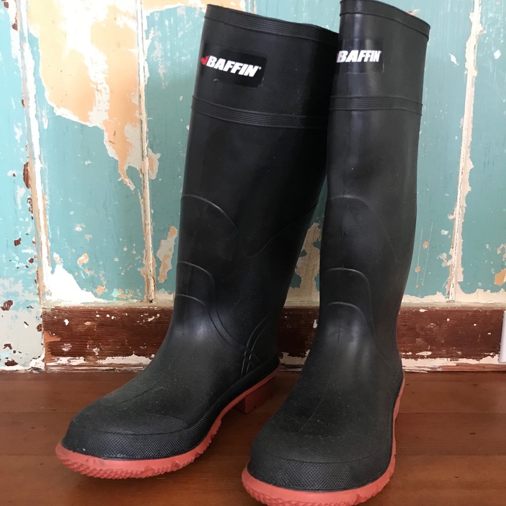 Baffin tractor (pln) rubber boots black/red size 8